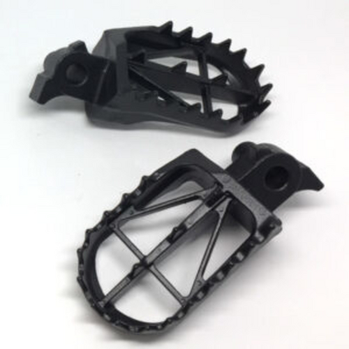 ZETA FOOTPEGS WIDE LOW -5mm | YZ/WR250F/450F ,YZ250FX'15-,YZ125/250 '99- | 50mm CrMo BLACK